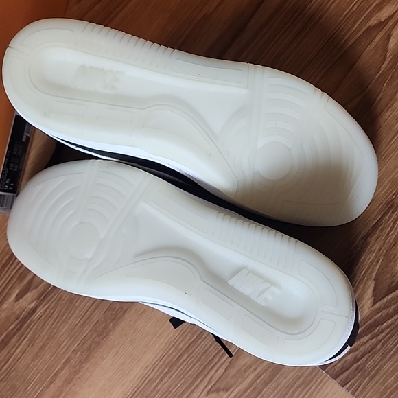 NEW IN BOX! Never Worn! Nike Sky Forces 3/4 | Clear outer sole! - Picture 7 of 12